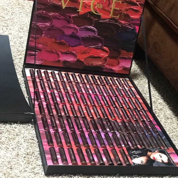 Urban Decay lipstick vault all 100 shades 20th - Picture 1 of 2
